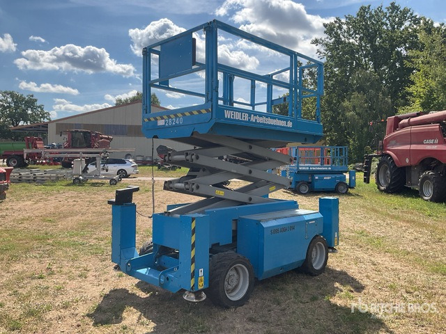 2007 Genie GS2668RT 4x4 Diesel Scissor Lift - Plataforma de Tijera/ Plataforma de tesoura: foto 4 2007 Genie GS2668RT 4x4 Diesel Scissor Lift - Plataforma de Tijera/ Plataforma de tesoura: foto 4