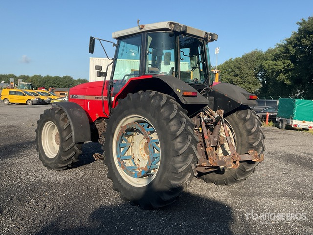 Massey Ferguson 8140 4WD Tractor - Trator: foto 4 Massey Ferguson 8140 4WD Tractor - Trator: foto 4
