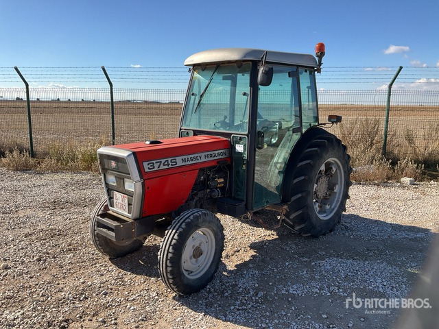1997 Massey Ferguson 374S 2WD Tractor - Trator: foto 1 1997 Massey Ferguson 374S 2WD Tractor - Trator: foto 1