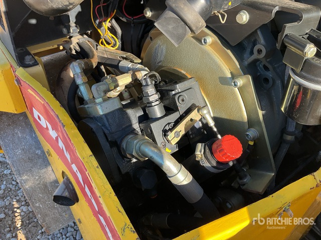 2005 Dynapac CC122 Double Drum Roller - Compactador de asfalto: foto 5 2005 Dynapac CC122 Double Drum Roller - Compactador de asfalto: foto 5