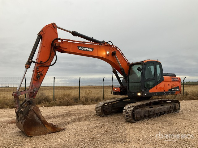 2009 Doosan DX225NLC Tracked Excavator - Escavadora de rastos: foto 2 2009 Doosan DX225NLC Tracked Excavator - Escavadora de rastos: foto 2