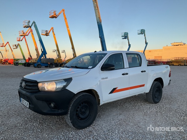 2017 Toyota Hilux 4x4 Crew Cab Pickup - Pick-up: foto 1 2017 Toyota Hilux 4x4 Crew Cab Pickup - Pick-up: foto 1