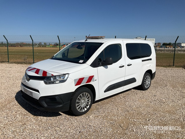 2022 Toyota Proace City Verso 5 Passenger Van - Micro-ônibus, Furgão de passageiros: foto 1 2022 Toyota Proace City Verso 5 Passenger Van - Micro-ônibus, Furgão de passageiros: foto 1