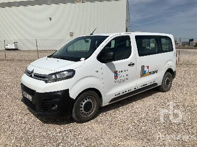 CITROEN JUMPY Blue HDI115 6 - Automóvel: foto 1 CITROEN JUMPY Blue HDI115 6 - Automóvel: foto 1