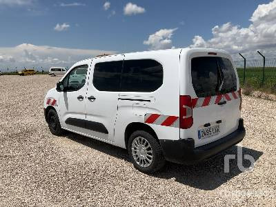 TOYOTA PROACE 5 - Furgão: foto 2 TOYOTA PROACE 5 - Furgão: foto 2