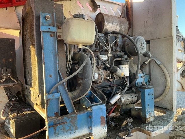 Terex TA64 Telescopic Boom Lift - Plataforma telescópica: foto 4 Terex TA64 Telescopic Boom Lift - Plataforma telescópica: foto 4