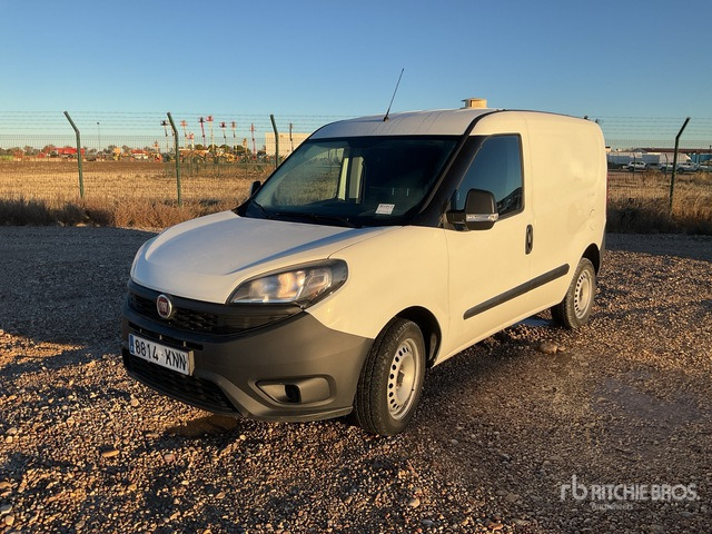 2018 Fiat Doblo Cargo Van - Veículo comercial: foto 1 2018 Fiat Doblo Cargo Van - Veículo comercial: foto 1