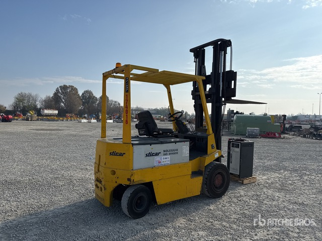1997 OM E40N 4000 kg Electric Forklift - Empilhadeira elétrica: foto 3 1997 OM E40N 4000 kg Electric Forklift - Empilhadeira elétrica: foto 3