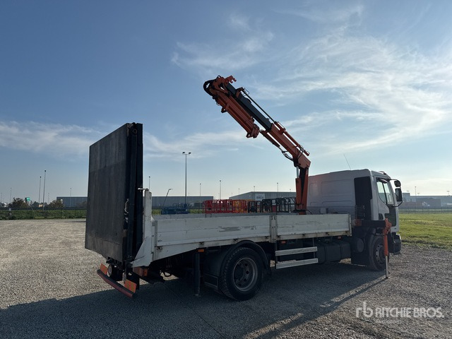 2000 Renault Premium 300 2000 Benelli 10510/3S2 6000 kg ... Flatbed Truck with Crane - Camião de caixa aberta/ Plataforma, Caminhão grua: foto 4 2000 Renault Premium 300 2000 Benelli 10510/3S2 6000 kg ... Flatbed Truck with Crane - Camião de caixa aberta/ Plataforma, Caminhão grua: foto 4