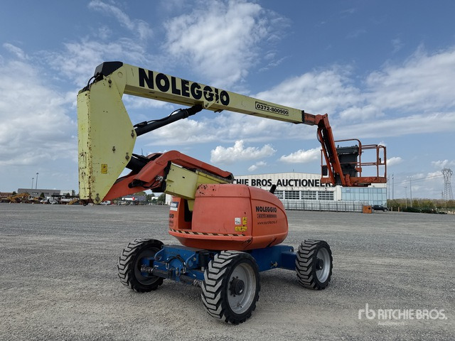 2006 JLG 600AJ Piattaforma monobraccio articolata - Plataforma articulada: foto 3 2006 JLG 600AJ Piattaforma monobraccio articolata - Plataforma articulada: foto 3