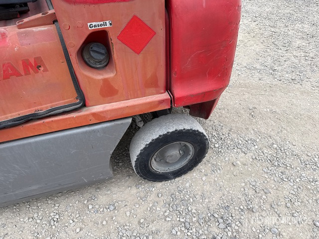 2009 Nissan Y1D2A250 2250 kg Forklift - Empilhadeira a diesel: foto 4 2009 Nissan Y1D2A250 2250 kg Forklift - Empilhadeira a diesel: foto 4