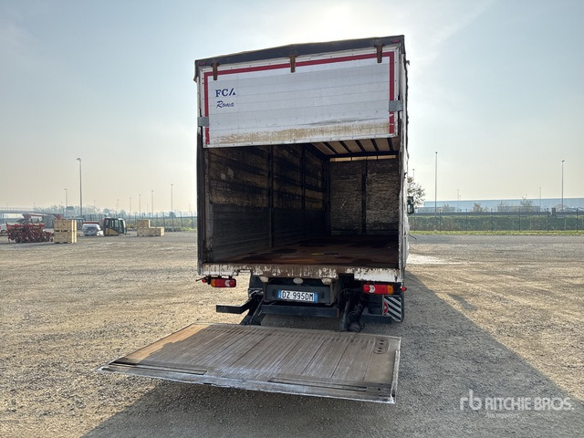 2010 Volvo FL290 4x2 Curtain Side Truck - Caminhão com lona: foto 4 2010 Volvo FL290 4x2 Curtain Side Truck - Caminhão com lona: foto 4
