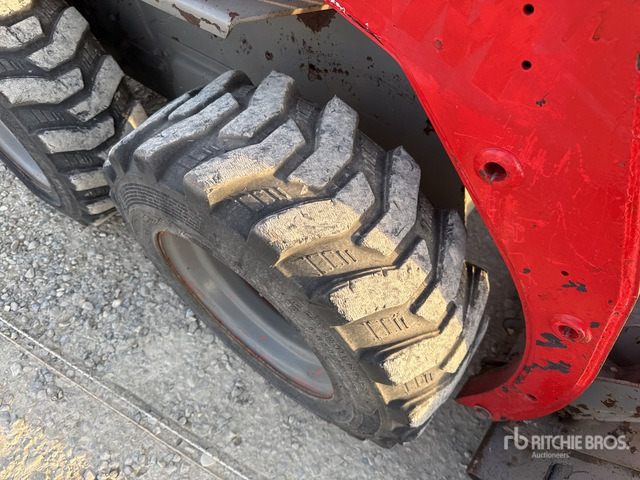 Mini carregadeira 2013 Bobcat S130 High Flow Skid Steer Loader: foto 6