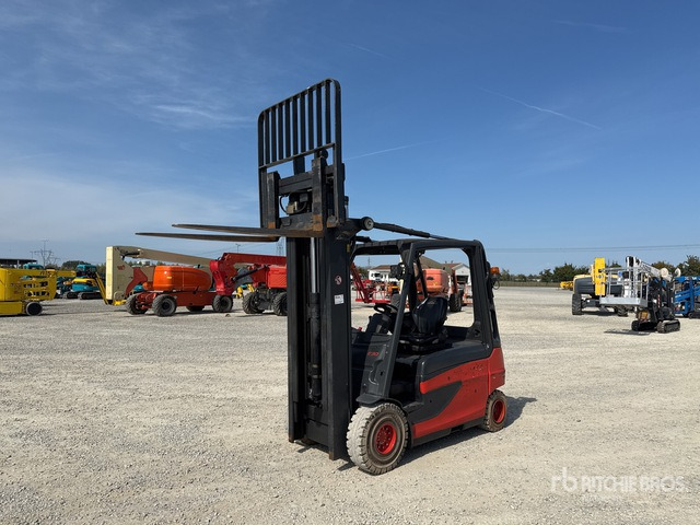 2014 Linde E30L-01 3000 kg Electric Forklift - Empilhadeira elétrica: foto 1 2014 Linde E30L-01 3000 kg Electric Forklift - Empilhadeira elétrica: foto 1