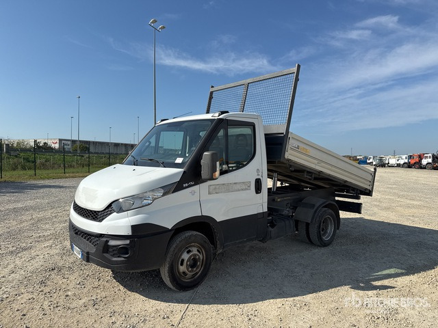 2015 Iveco Daily 35-110 Autocarro ribaltabile: carichi leggeri - Furgão basculante: foto 1 2015 Iveco Daily 35-110 Autocarro ribaltabile: carichi leggeri - Furgão basculante: foto 1