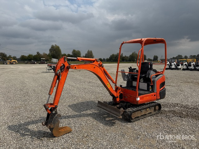 2015 Kubota KX016-4 Mini escavatore: <6.6t - Mini escavadeira: foto 1 2015 Kubota KX016-4 Mini escavatore: <6.6t - Mini escavadeira: foto 1