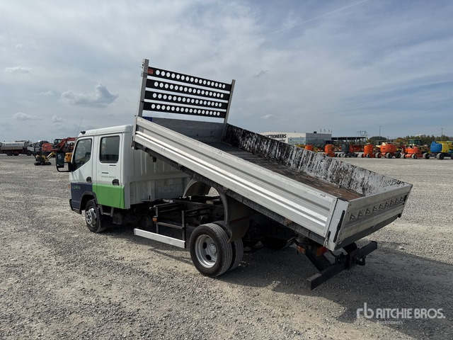 2015 Mitsubishi Canter Crew Cab Dump Truck: Light Duty - Caminhão basculante: foto 3 2015 Mitsubishi Canter Crew Cab Dump Truck: Light Duty - Caminhão basculante: foto 3