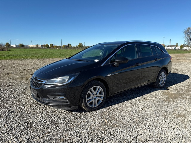 2017 Opel Astra Sport Tourer Automobile - Automóvel: foto 1 2017 Opel Astra Sport Tourer Automobile - Automóvel: foto 1