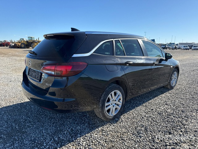 2017 Opel Astra Sport Tourer Automobile - Automóvel: foto 3 2017 Opel Astra Sport Tourer Automobile - Automóvel: foto 3