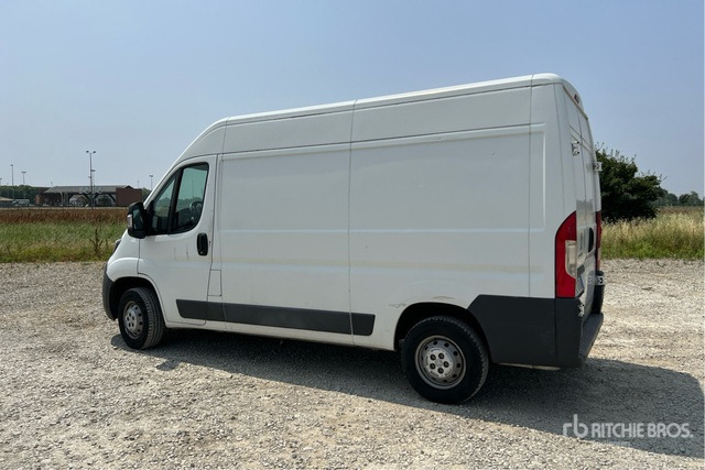 2017 Peugeot Boxer 333 L2H2 2.0 BLUEHDI 130CV Van Truck - Furgão compacto: foto 3 2017 Peugeot Boxer 333 L2H2 2.0 BLUEHDI 130CV Van Truck - Furgão compacto: foto 3