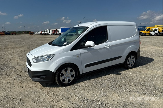 2018 Ford Transit Courier Autocarro furgonato - Furgão compacto: foto 1 2018 Ford Transit Courier Autocarro furgonato - Furgão compacto: foto 1