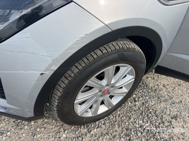 2019 Jaguar E-Pace D150 Automobile - Automóvel: foto 5 2019 Jaguar E-Pace D150 Automobile - Automóvel: foto 5