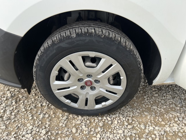 2021 Fiat Doblo CARGO CH1 LOUNGE 1.3 MJET 95CV ... Van Truck - Furgão compacto: foto 4 2021 Fiat Doblo CARGO CH1 LOUNGE 1.3 MJET 95CV ... Van Truck - Furgão compacto: foto 4