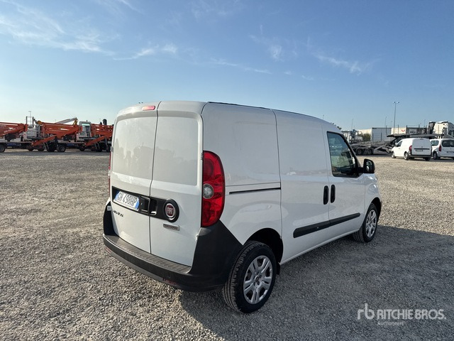 2021 Fiat Doblo CARGO CH1 LOUNGE 1.3 MJET 95CV ... Van Truck - Furgão compacto: foto 4 2021 Fiat Doblo CARGO CH1 LOUNGE 1.3 MJET 95CV ... Van Truck - Furgão compacto: foto 4