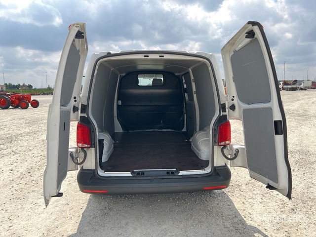 2021 Volkswagen Transporter 4x4 2.0 TDI BlueMotion SCR 110k ... Van Truck - Furgão compacto: foto 5 2021 Volkswagen Transporter 4x4 2.0 TDI BlueMotion SCR 110k ... Van Truck - Furgão compacto: foto 5