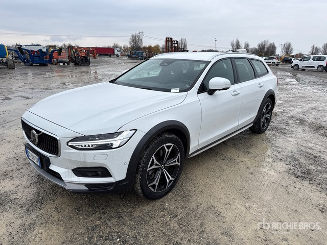 2021 Volvo V90 CROSS COUNTRY SW B4 D AUTO CC P ... Station Wagon - Carro perua: foto 1 2021 Volvo V90 CROSS COUNTRY SW B4 D AUTO CC P ... Station Wagon - Carro perua: foto 1