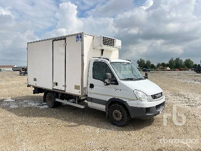 IVECO DAILY 70C17 4x2 - Caminhão frigorífico: foto 4 IVECO DAILY 70C17 4x2 - Caminhão frigorífico: foto 4