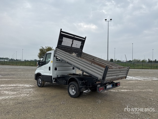 Iveco Daily 35-120 Autocarro ribaltabile: carichi leggeri - Furgão basculante: foto 4 Iveco Daily 35-120 Autocarro ribaltabile: carichi leggeri - Furgão basculante: foto 4