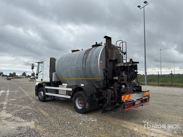 Iveco Eurocargo 150E27 Autocarro distribuzione asfalto - Distribuidor de asfalto: foto 4 Iveco Eurocargo 150E27 Autocarro distribuzione asfalto - Distribuidor de asfalto: foto 4