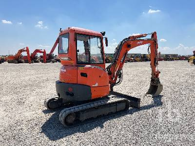 KUBOTA U35-3A2 - Mini escavadeira: foto 3 KUBOTA U35-3A2 - Mini escavadeira: foto 3