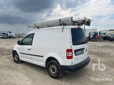 VOLKSWAGEN CADDY 2.0 TDI 110CV E5 4MOTION - Caminhão furgão: foto 2 VOLKSWAGEN CADDY 2.0 TDI 110CV E5 4MOTION - Caminhão furgão: foto 2