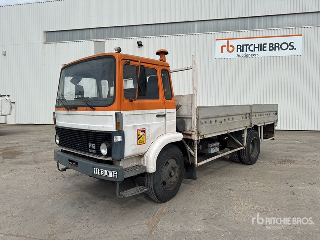 1984 Volvo F613 4x2 Camion Plateau 4x2 Flatbed Truck - Camião de caixa aberta/ Plataforma: foto 1 1984 Volvo F613 4x2 Camion Plateau 4x2 Flatbed Truck - Camião de caixa aberta/ Plataforma: foto 1