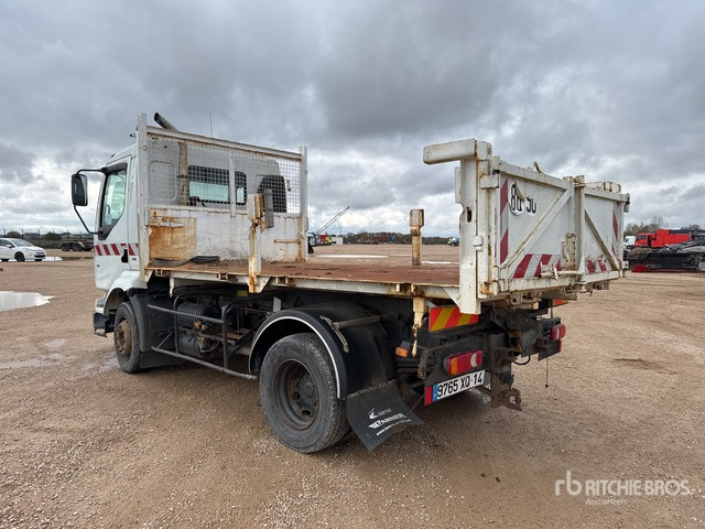 2001 Renault Midlum 180 4x2 Camion Benne 4x2 (Inoperable) S/A Dump Truck - Caminhão basculante: foto 2 2001 Renault Midlum 180 4x2 Camion Benne 4x2 (Inoperable) S/A Dump Truck - Caminhão basculante: foto 2