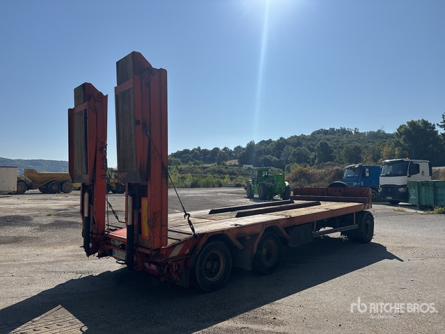 2003 TR AX R243WUL Tri/A Single Drop Remorque Port ... Lowboy Trailer - Reboque transporte de veículos: foto 4 2003 TR AX R243WUL Tri/A Single Drop Remorque Port ... Lowboy Trailer - Reboque transporte de veículos: foto 4