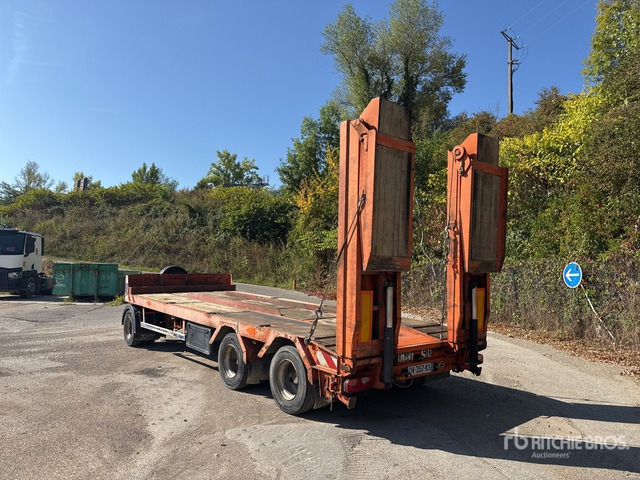 2003 TR AX R243WUL Tri/A Single Drop Remorque Port ... Lowboy Trailer - Reboque transporte de veículos: foto 3 2003 TR AX R243WUL Tri/A Single Drop Remorque Port ... Lowboy Trailer - Reboque transporte de veículos: foto 3