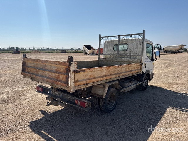 2008 Nissan Cabstar 35.13 Camion Benne (Inoperable) Dump Truck: Light Duty - Caminhão basculante: foto 3 2008 Nissan Cabstar 35.13 Camion Benne (Inoperable) Dump Truck: Light Duty - Caminhão basculante: foto 3