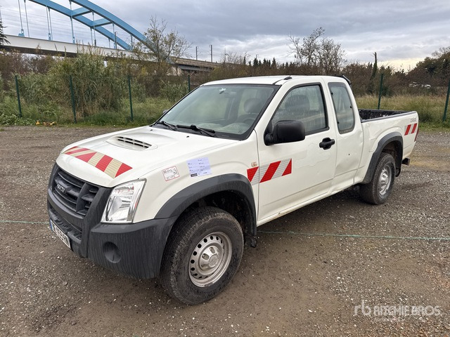 2010 Isuzu D-Max 4x4 Pickup - Pick-up: foto 1 2010 Isuzu D-Max 4x4 Pickup - Pick-up: foto 1