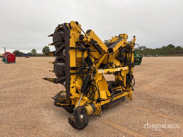 2010 New Holland FI470 Bec A Mais 10 Rangs 10 Row Corn Forage Harvester Header - Plataforma para colher milho: foto 4 2010 New Holland FI470 Bec A Mais 10 Rangs 10 Row Corn Forage Harvester Header - Plataforma para colher milho: foto 4