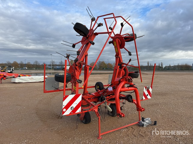 2011 Kuhn GF6502 6.5 m 3-Point 6 Rotor Faneuse Hay Tedder - Ancinho enleirador: foto 1 2011 Kuhn GF6502 6.5 m 3-Point 6 Rotor Faneuse Hay Tedder - Ancinho enleirador: foto 1