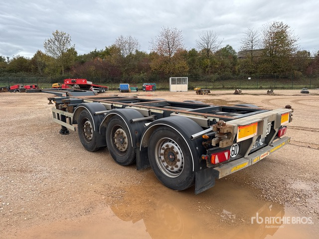 2012 Fruehauf D.0033.06.02 Tri/A Remorque Porte-Conteneur ... Container Trailer - Reboque transportador de contêineres/ Caixa móvel: foto 2 2012 Fruehauf D.0033.06.02 Tri/A Remorque Porte-Conteneur ... Container Trailer - Reboque transportador de contêineres/ Caixa móvel: foto 2