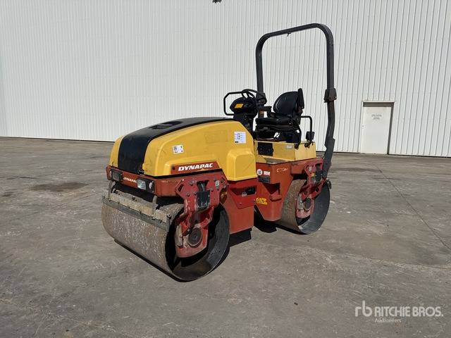 2013 Dynapac CC1300 Compacteur Vibrant Tandem Double Drum Roller - Compactador de asfalto: foto 2 2013 Dynapac CC1300 Compacteur Vibrant Tandem Double Drum Roller - Compactador de asfalto: foto 2