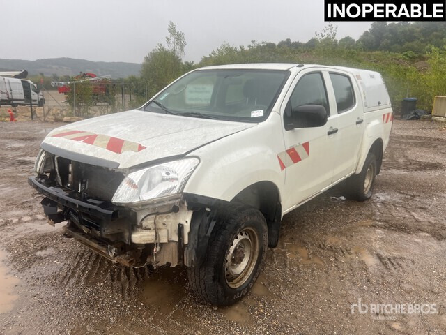 2013 Isuzu D-Max (Inoperable) Pickup - Pick-up: foto 1 2013 Isuzu D-Max (Inoperable) Pickup - Pick-up: foto 1