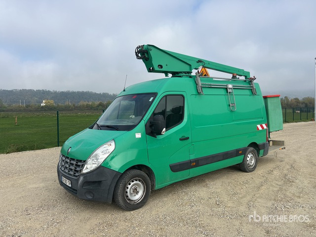 2013 Renault Master 2013 COMILEV EN 120TF1 on 4x2 C ... Bucket Truck - Caminhão com plataforma aérea: foto 2 2013 Renault Master 2013 COMILEV EN 120TF1 on 4x2 C ... Bucket Truck - Caminhão com plataforma aérea: foto 2