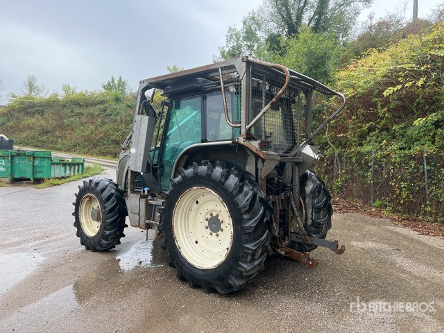 2013 Valtra N143 4x4 Tracteur Forestier (Inoperable) 4WD Tractor - Trator: foto 3 2013 Valtra N143 4x4 Tracteur Forestier (Inoperable) 4WD Tractor - Trator: foto 3