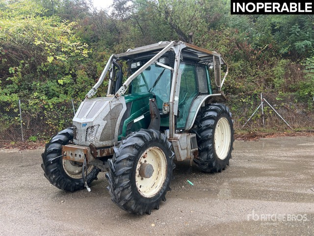 2013 Valtra N143 4x4 Tracteur Forestier (Inoperable) 4WD Tractor - Trator: foto 1 2013 Valtra N143 4x4 Tracteur Forestier (Inoperable) 4WD Tractor - Trator: foto 1
