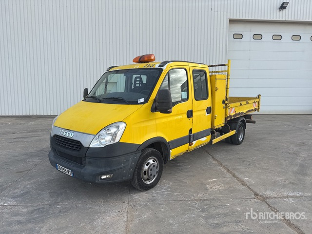 2014 Iveco 4x2 Camion Benne S/A Dump Truck - Furgão basculante, Carrinha cabine dupla: foto 1 2014 Iveco 4x2 Camion Benne S/A Dump Truck - Furgão basculante, Carrinha cabine dupla: foto 1
